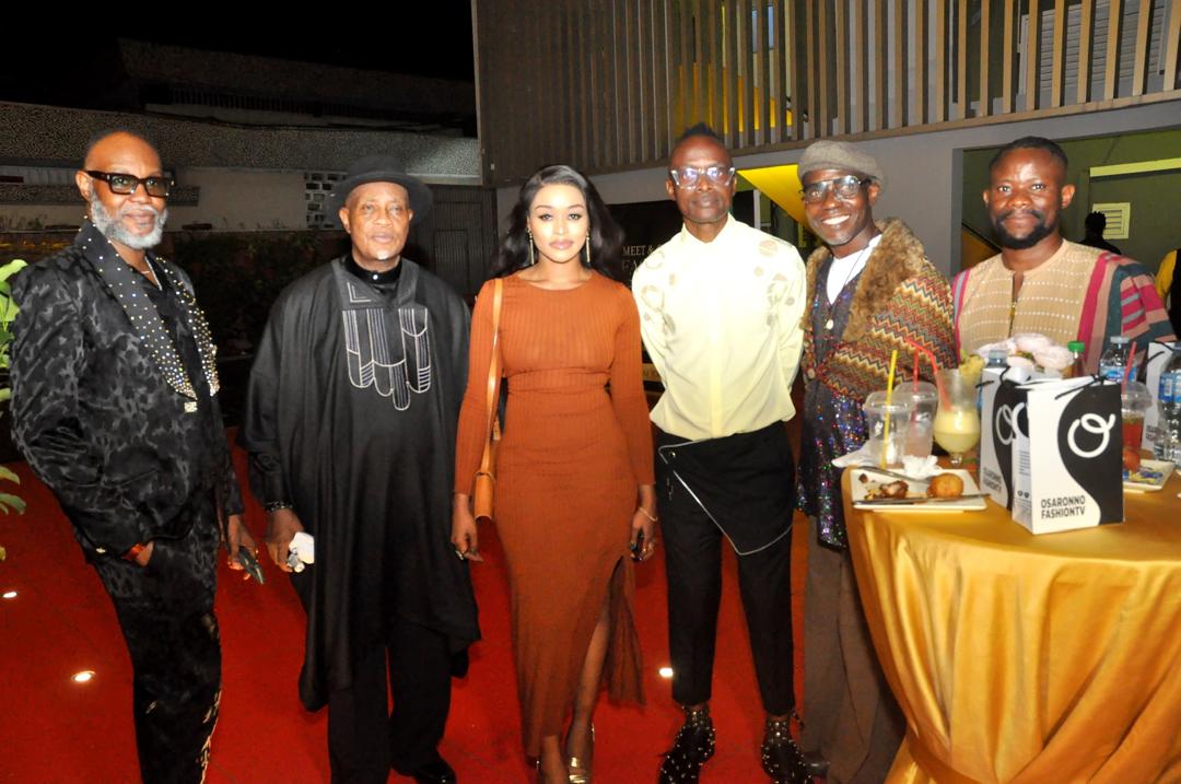 Black luxury gold wave